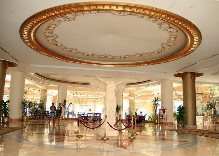 Курортный комплекс Red Sea Taj Mahal And Aqua Park 5*