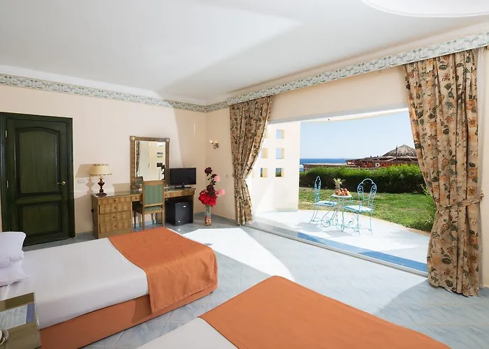Red Sea Taj Mahal And Aqua Park 5*