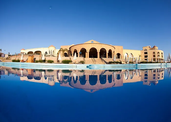 Red Sea Taj Mahal And Aqua Park Курортный комплекс 5*